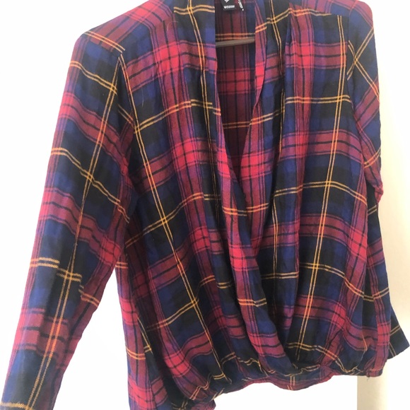 Top - Picture 2 of 3